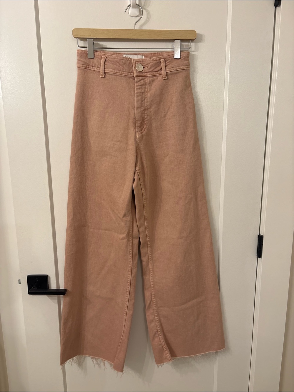 Zara Wide-Leg Jeans in Dusty Pink